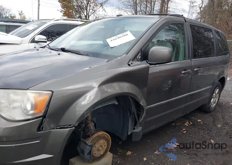 2010 Chrysler Town & Country Touring Plus из США, поврежденный, VIN 2A4RR8DX6AR405199